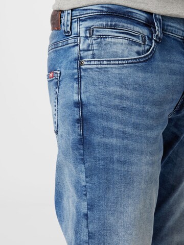 MUSTANG Loosefit Jeans 'Oregon' in Blau