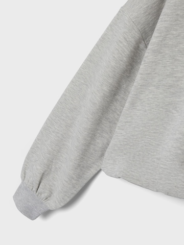 Sweat NAME IT en gris