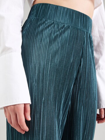 regular Pantaloni 'Felice' di ABOUT YOU in verde