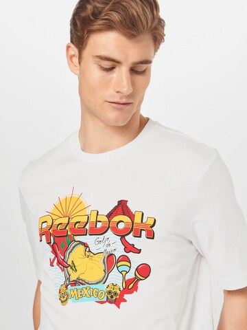 T-Shirt Reebok en blanc