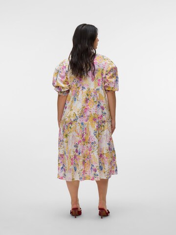 Robe 'VMCDicthe' Vero Moda Curve en blanc