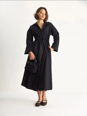 Bianco Lucci Blousejurk in Zwart: voorkant