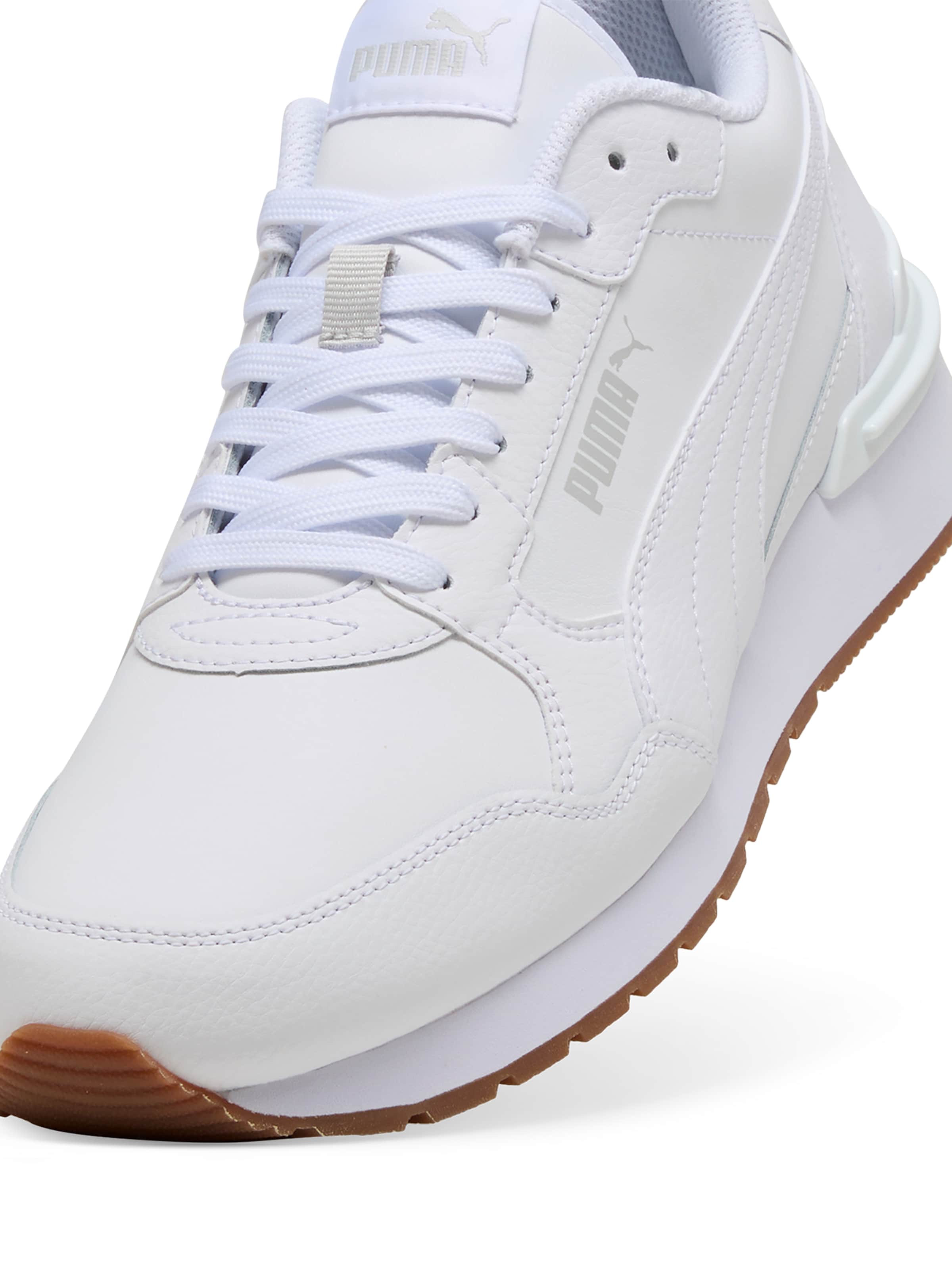 Baskets basses 'ST Runner v4' PUMA en blanc