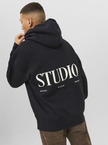 JACK & JONES - Sudadera 'Vesterbro' en negro: frente