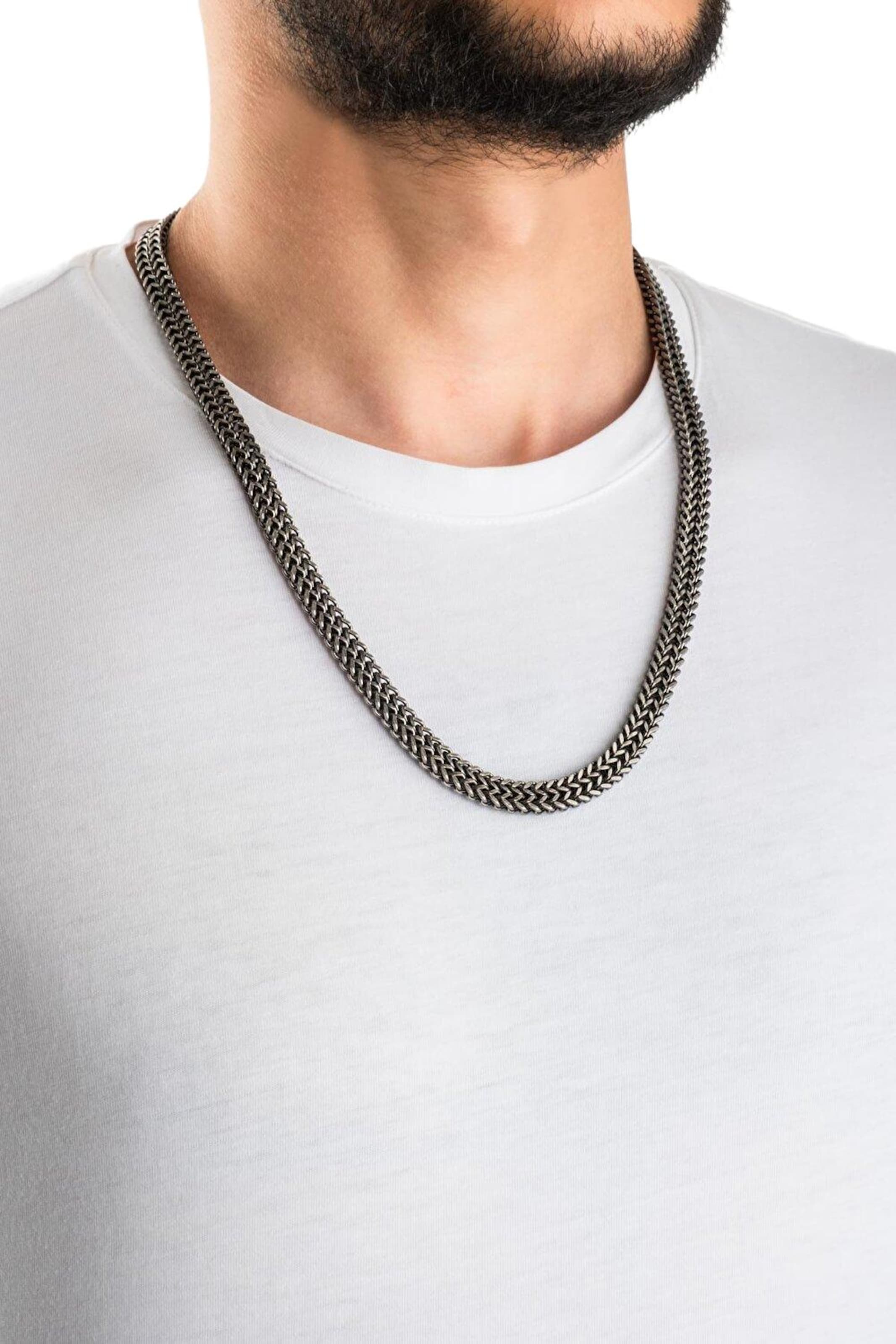 So Chic Necklace in Silver