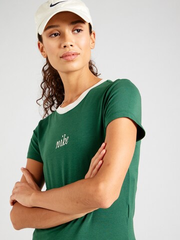 Nike Sportswear Μπλουζάκι σε πράσινο