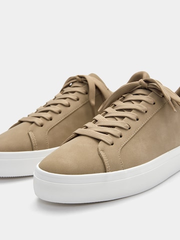 Pull&Bear Platform trainers in Brown