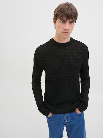 JJ Rebel Pullover 'JREBFRAME' i sort: forside