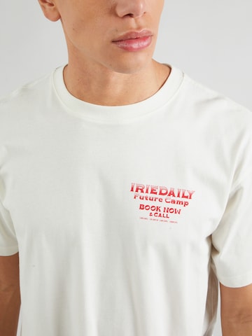T-Shirt 'Future Camp' Iriedaily en blanc