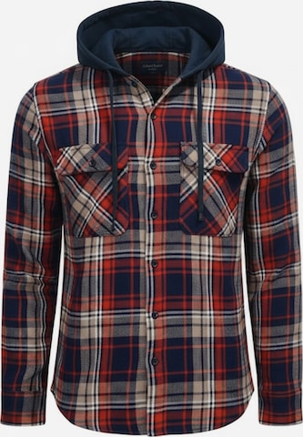 Camicia di Radwa in rosso: frontale