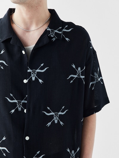 VAMOS CLO Button Up Shirt in Black / White, Item view