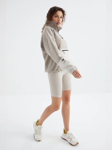 Sweat-shirt 'Sweatshirts' Tommy Life en mélange de couleurs