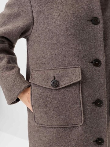 Fuchs Schmitt Winter coat 'Kurzmantel Sassari' in Brown