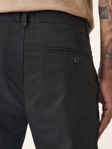 Effilé Pantalon à pince Next en noir