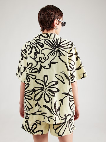 TOPSHOP Blouse in Yellow