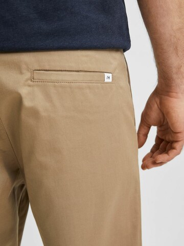 Loosefit Pantalon chino 'Salford' SELECTED HOMME en beige