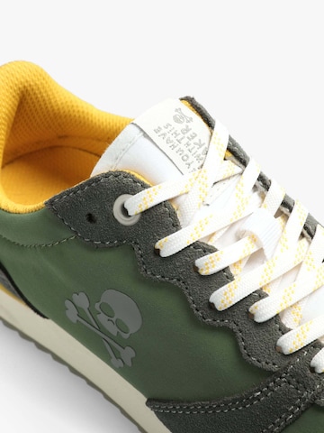 Sneaker 'Insignia' di Scalpers in verde