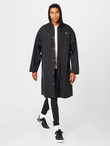 Nike Sportswear Демисезонное пальто в Черный