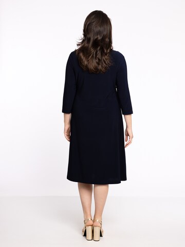 Robe Yoek en bleu