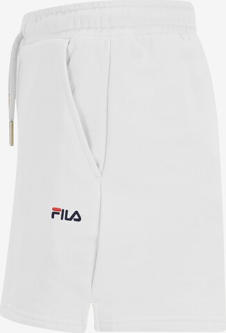 regular Pantaloni sportivi di FILA in bianco