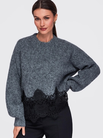 Pullover di Ombre in grigio: frontale