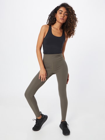 Girlfriend Collective Skinny Workout Pants in Green