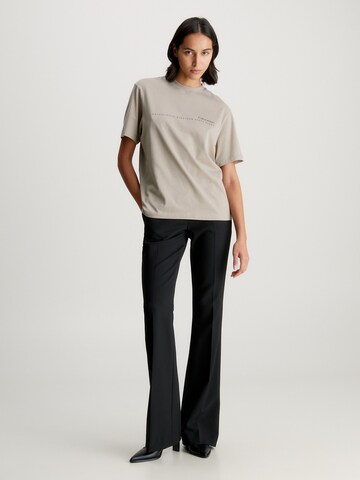 T-shirt Calvin Klein en beige