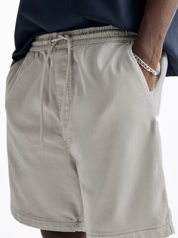 Pull&Bear Regular Broek in Grijs