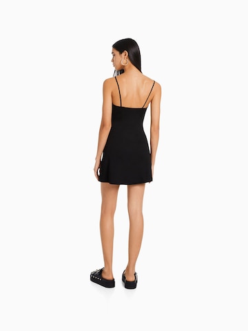 Bershka Kleid in Schwarz