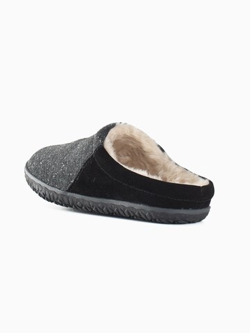 Minnetonka - Pantufa 'Tahoe' em preto