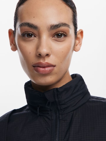 Desigual Cape in Black