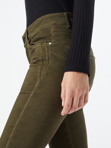 Slimfit Jeans 'Ana S' di BRAX in verde