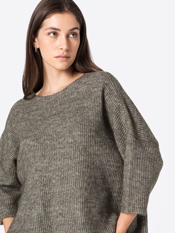 VERO MODA Sweater 'Vigga' in Grey