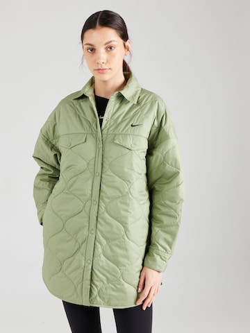 Veste mi-saison 'ESSNTL' Nike Sportswear en vert : devant