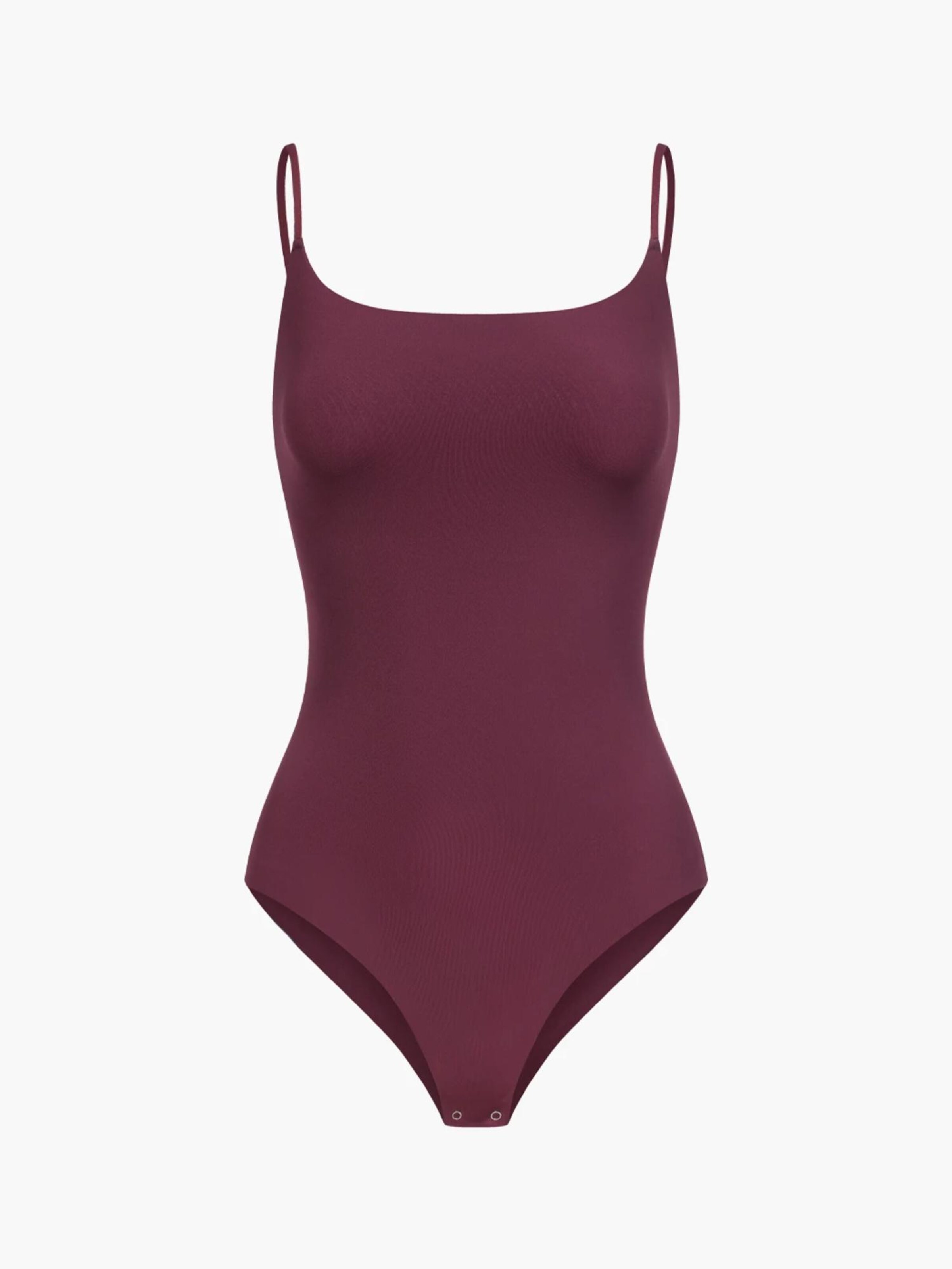 Body modellante 'Cami Bodysuit mit String' di cfab (formerly creamy fabrics) in rosso: frontale