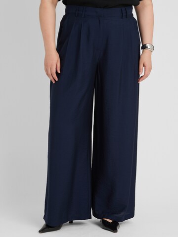 mėlyna Guido Maria Kretschmer Curvy Plačios klešnės Klostuotos kelnės 'Finja': priekis
