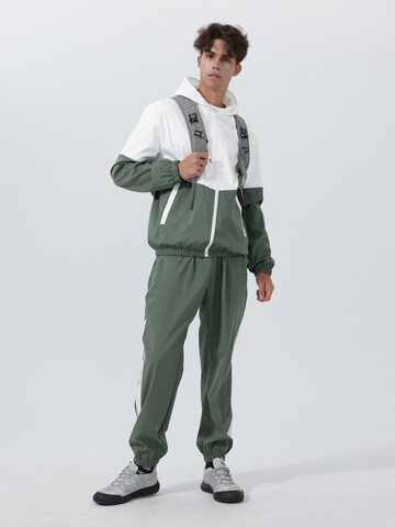 Youthup Sports Suit in Green