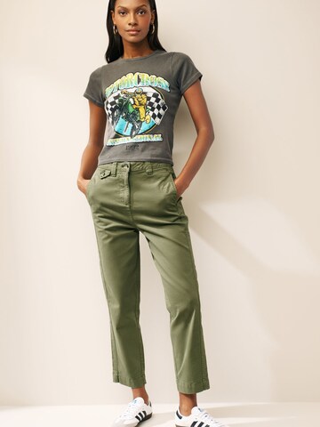 regular Pantaloni chino di Next in verde