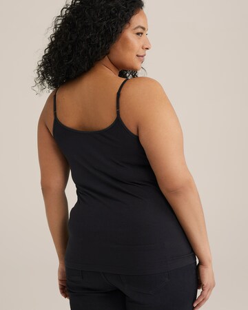 Top di WE Fashion in nero