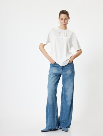 Koton T-Shirt in Beige