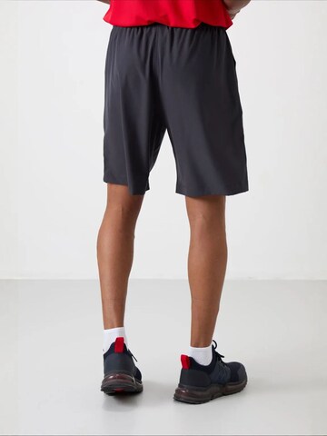 Tommy Life Tapered Hose‌‌‌‌‌‌‌‌‌‌ in Grau