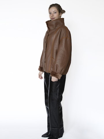 Just things we like - Chaqueta de invierno 'JIN Reversible  Shearling Jacket' en marrón