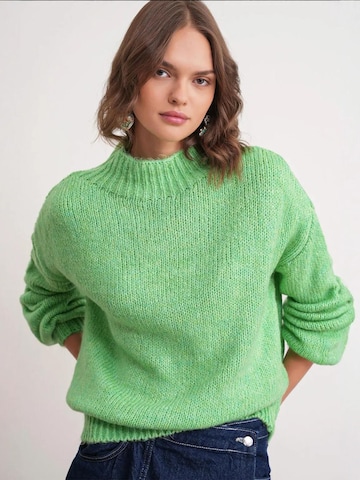 Pullover di MixRay in verde: frontale