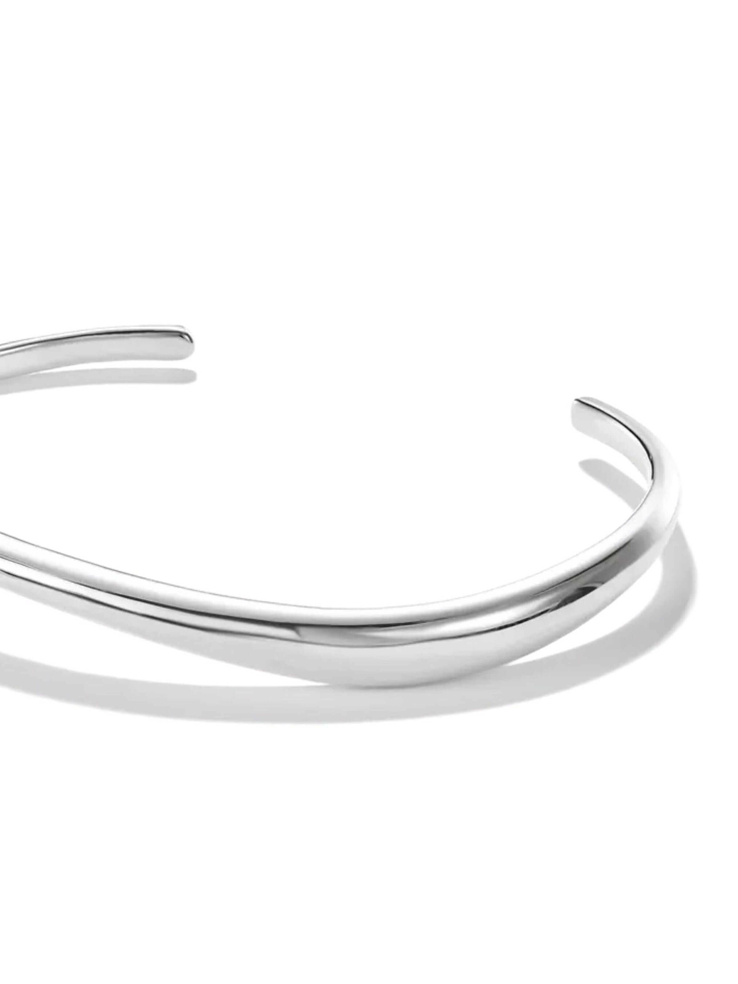 Bracelet 'Schmaler Wellen-Armreif aus Recyceltem Sterlingsilber' Thomas Sabo en argent : devant