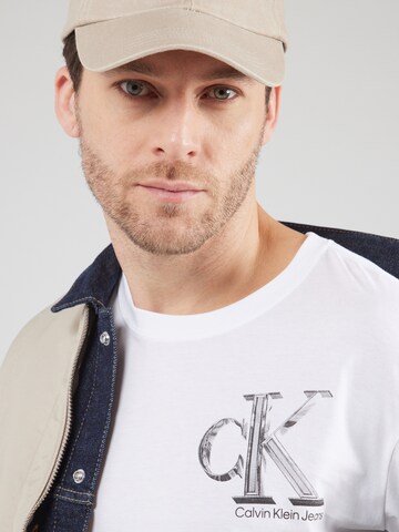 Calvin Klein Jeans Štandardný strih Tričko - Biela