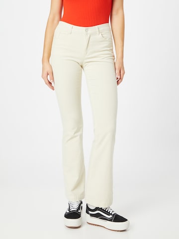 VERO MODA Flared Jeans 'PEACHY' in Weiß: predná strana