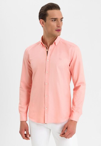 Coupe slim Chemise Jimmy Sanders en orange : devant