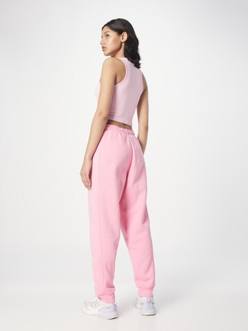 ADIDAS SPORTSWEAR - Tapered Pantalón deportivo 'All Szn Fleece' en rosa