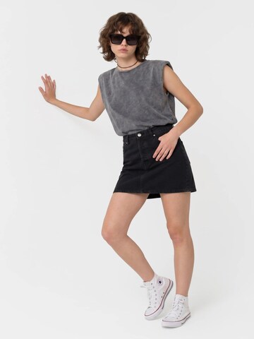 Alexa Dash Shirt in Grey