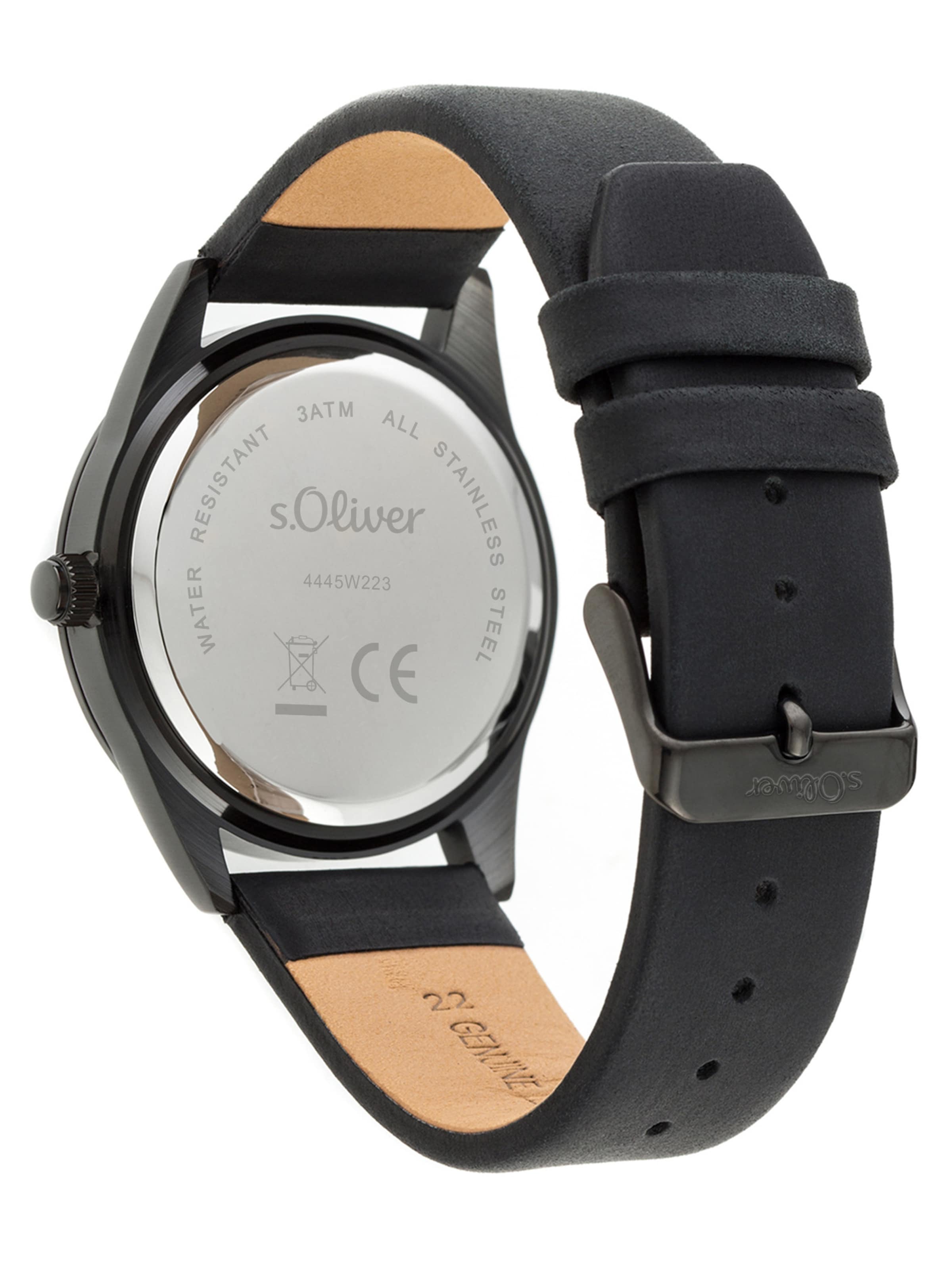 s.Oliver Analog watch in Black